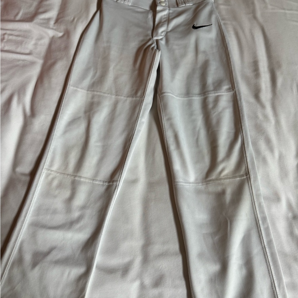 Nike White Sweatpants for Ultimate Comfort